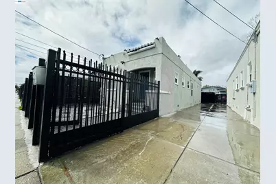 1249 88th Ave, Oakland, CA 94621 - Photo 5