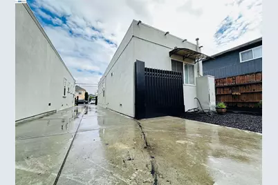 1249 88th Ave, Oakland, CA 94621 - Photo 9