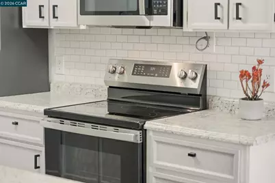 1359 Hull Ln, Martinez, CA 94553 - Photo 9