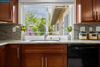 2095 Robb Rd, Walnut Creek, CA 94596 - Photo 9