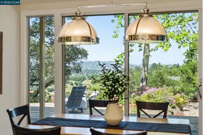 142 Crestview Dr, Orinda, CA 94563 - Photo 5