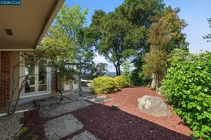 142 Crestview Dr, Orinda, CA 94563 - Photo 27