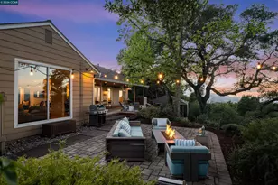 142 Crestview Dr, Orinda, CA 94563 - Photo 1