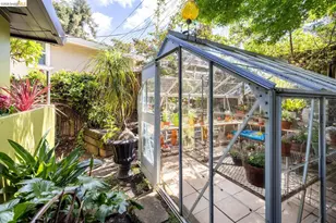 10 Burdeck Ct, Oakland, CA 94602 - Photo 45