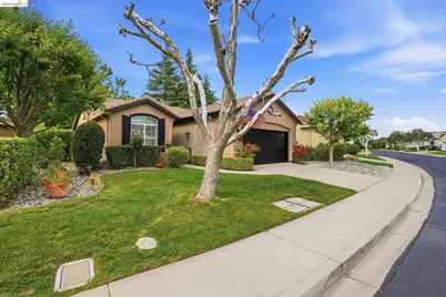 427 Stephens Dr, Brentwood, CA 94513 - Photo 3