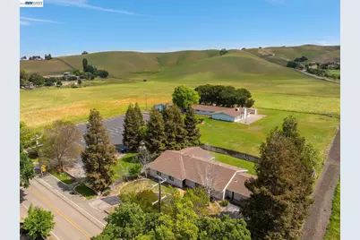 6656 Alisal St, Pleasanton, CA 94566 - Photo 1