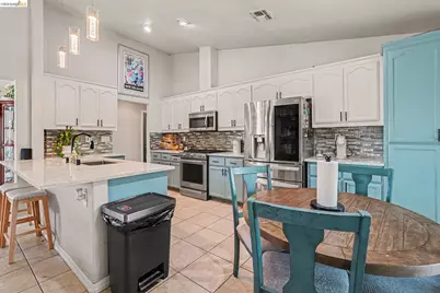 4437 Montara Dr, Antioch, CA 94531 - Photo 3