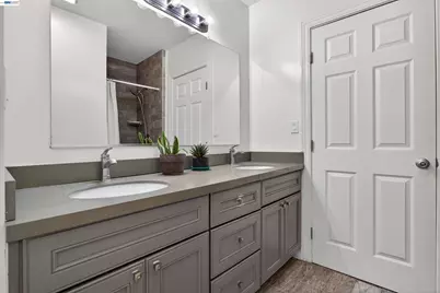 914 61st Street, Oakland, CA 94608 - Photo 55