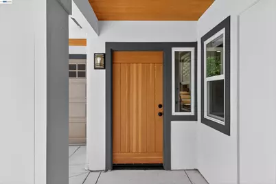 914 61st Street, Oakland, CA 94608 - Photo 3