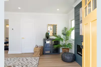 2066 Encinal Ave, Alameda, CA 94501 - Photo 3