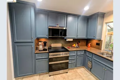 1892 London Dr, Benicia, CA 94510 - Photo 5