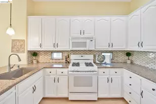 1632 Regent Dr, Brentwood, CA 94513 - Photo 7