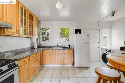 1415 Hampel Street, Oakland, CA 94602 - Photo 13
