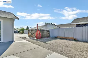 1972 Carnation Cir, Livermore, CA 94551 - Photo 27