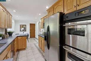 38 St Stephens Dr, Orinda, CA 94563 - Photo 25