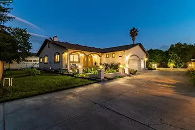 3882 Chestnut Ave, Concord, CA 94519 - Photo 3