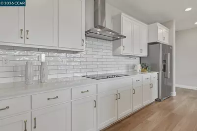 210 Waters Park Cir #304, San Mateo, CA 94403 - Photo 5