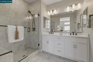 210 Waters Park Cir, San Mateo, CA 94403 - Photo 33