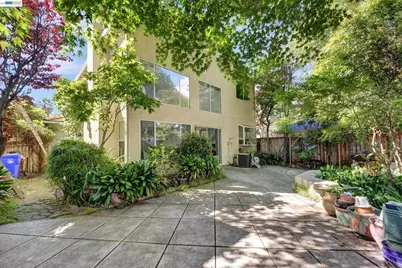 15916 Bayberry Ln, San Lorenzo, CA 94580 - Photo 39