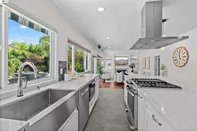 4767 Del Valle Pkwy, Pleasanton, CA 94566 - Photo 13