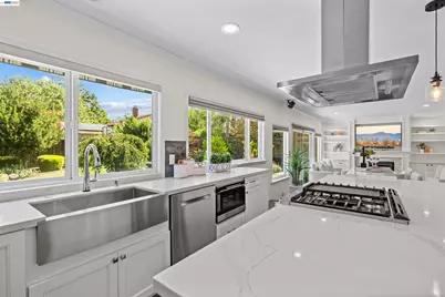 4767 Del Valle Pkwy, Pleasanton, CA 94566 - Photo 15