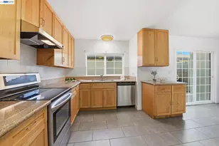 4336 Planet Cir, Union City, CA 94587 - Photo 9