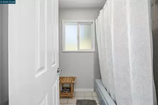 2537 Simas Ave, Pinole, CA 94564 - Photo 29