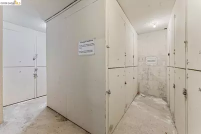 323 Monte Vista Ave #210, Oakland, CA 94611 - Photo 31