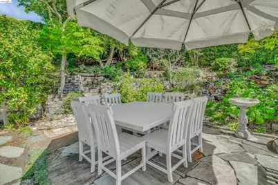 7516 Potrero Ave, El Cerrito, CA 94530 - Photo 43