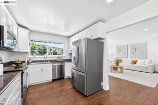 6857 Penn Dr, Dublin, CA 94568 - Photo 5