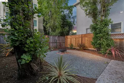 480 61st St, Oakland, CA 94609 - Photo 25