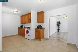 1370 Vine Ave, Martinez, CA 94553 - Photo 11