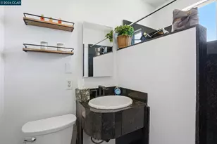 1370 Vine Ave, Martinez, CA 94553 - Photo 23