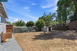 1370 Vine Ave, Martinez, CA 94553 - Photo 27