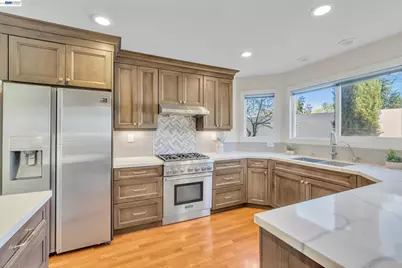 282 Del Valle Ct, Pleasanton, CA 94566 - Photo 7