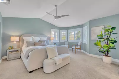 282 Del Valle Ct, Pleasanton, CA 94566 - Photo 19