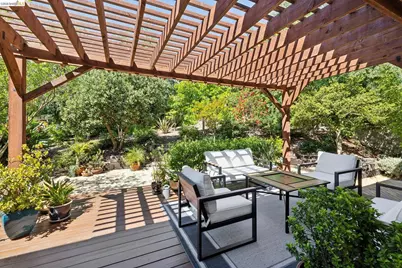 15 Dias Ct, El Sobrante, CA 94803 - Photo 27