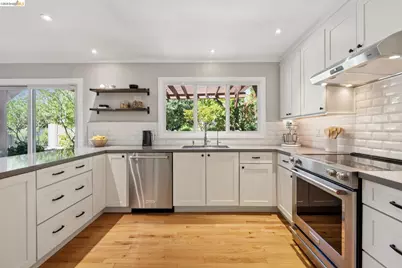 15 Dias Ct, El Sobrante, CA 94803 - Photo 17