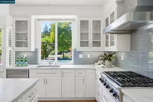 2151 Sky View Ct, Moraga, CA 94556 - Photo 11