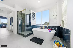 5336 Pacific Terrace Ct, Castro Valley, CA 94552 - Photo 23