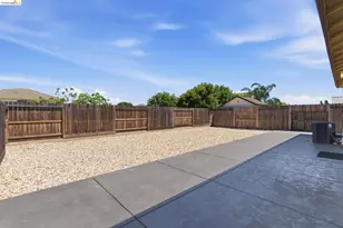 4050 Kenwood Cir, Oakley, CA 94561 - Photo 35