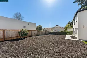 3017 Madeline St, Oakland, CA 94602 - Photo 21