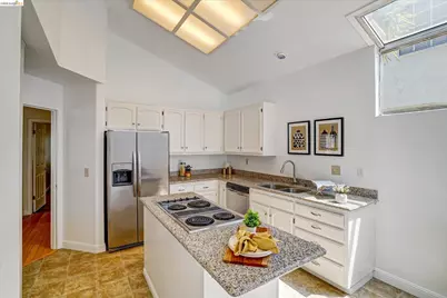 2819 Cherry Hills Dr, Discovery Bay, CA 94505 - Photo 9