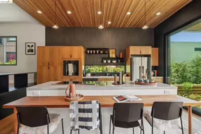 325 49th St, Oakland, CA 94609 - Photo 13