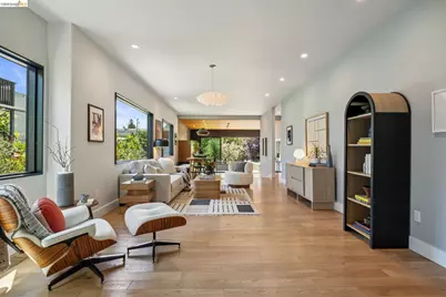 325 49th St, Oakland, CA 94609 - Photo 7