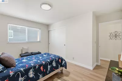 27966 El Portal Dr, Hayward, CA 94542 - Photo 29