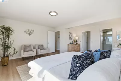 27966 El Portal Dr, Hayward, CA 94542 - Photo 35