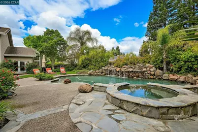 135 Crestridge Dr, Danville, CA 94506 - Photo 39