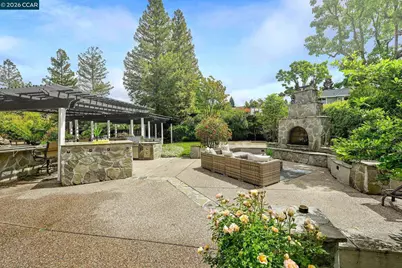 135 Crestridge Dr, Danville, CA 94506 - Photo 41