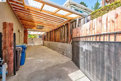 5800 Cold Water Dr, Castro Valley, CA 94552 - Photo 19
